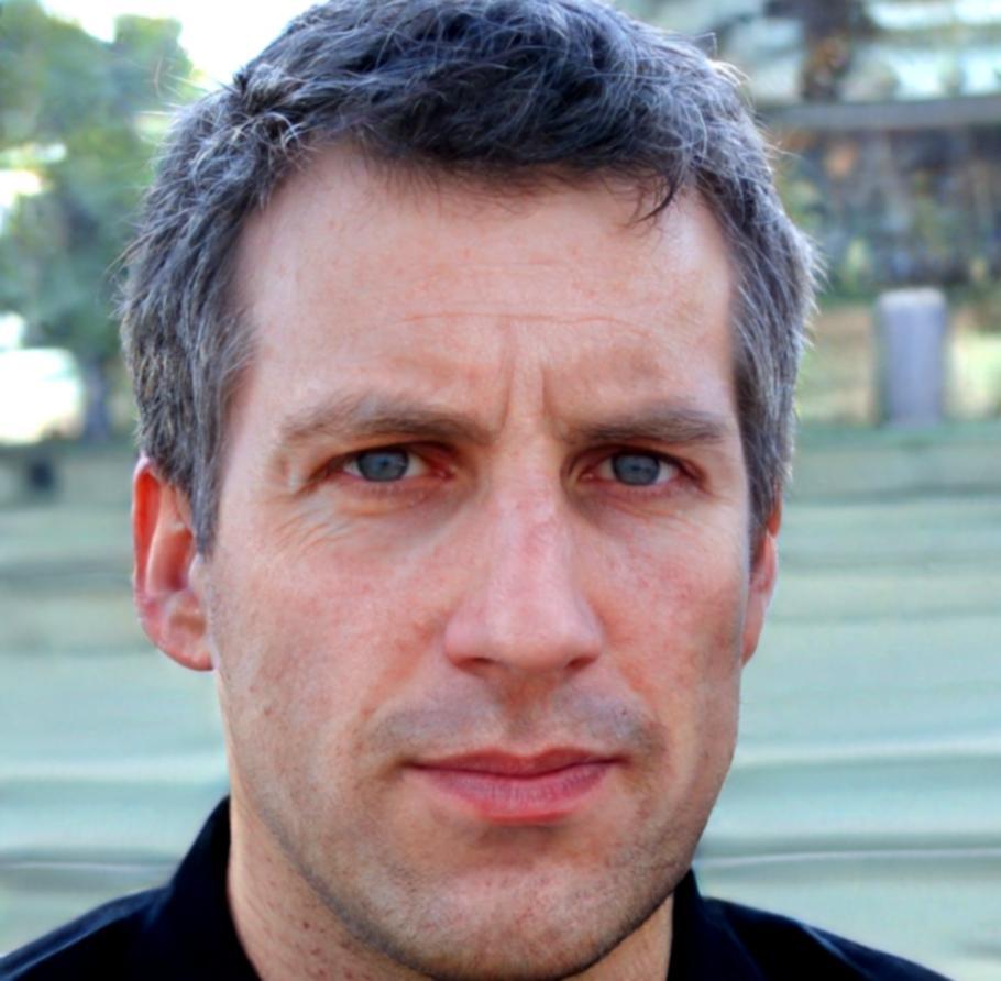 Viktor Petrov, program instructor